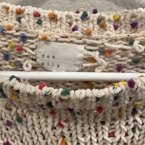 EUC Dee Elly Colorful Boutique Rainbow “Pulled” Knit Sweater Size M Medium - Picture 4 of 10